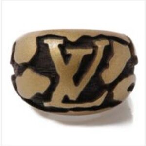 Louis Vuitton wood ring